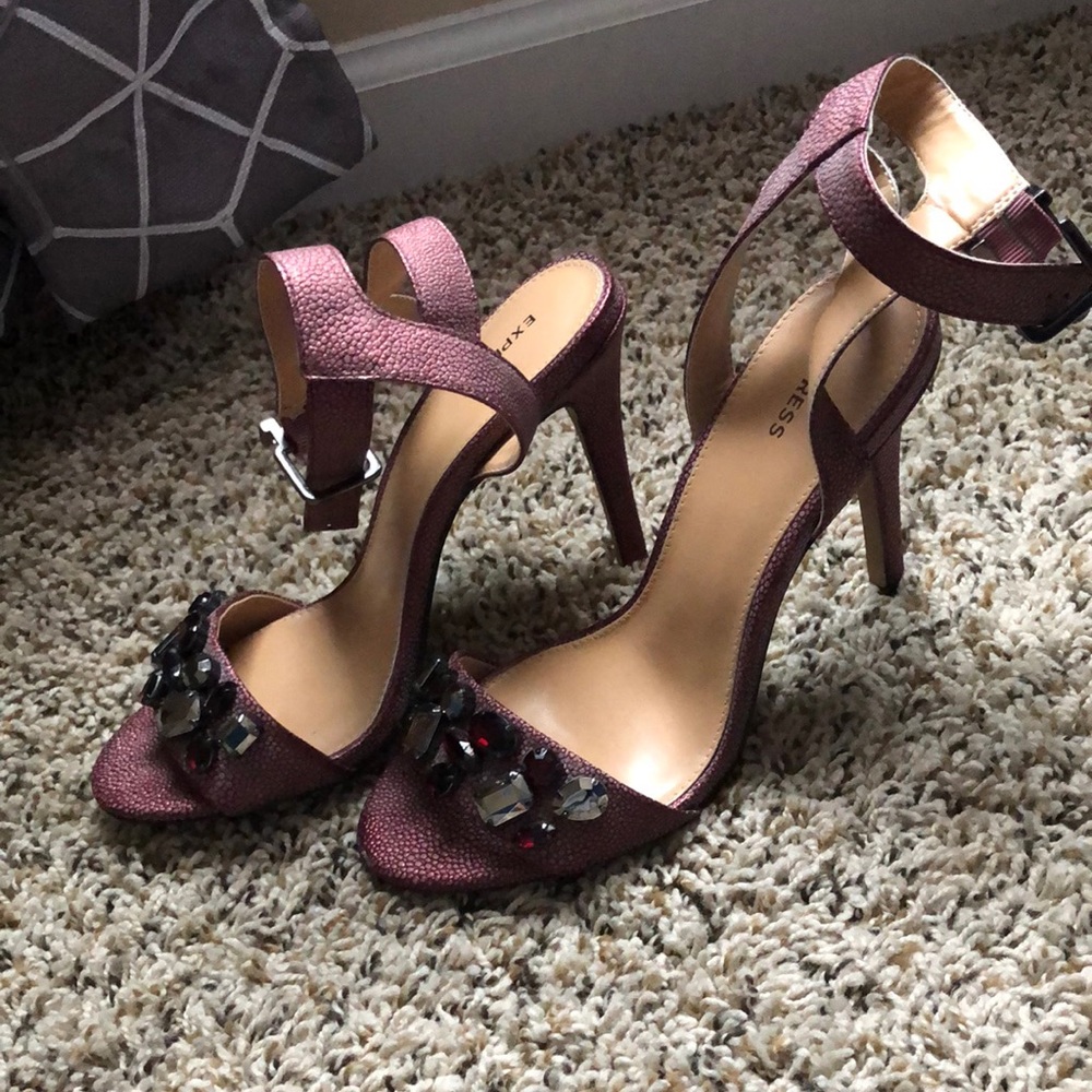 Express Heels